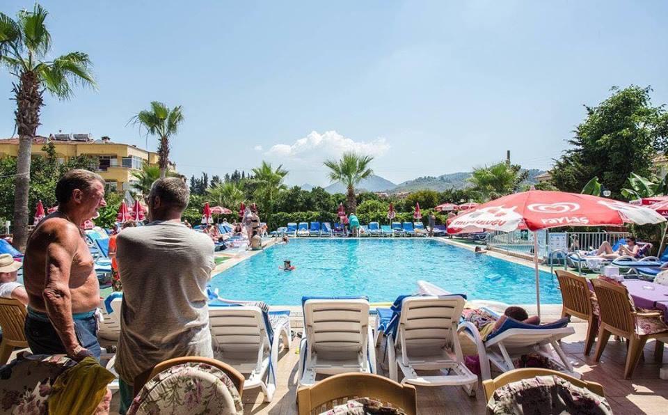 Sun Apartments Marmaris Buitenkant foto
