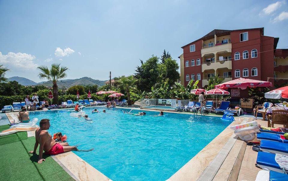 Sun Apartments Marmaris Buitenkant foto