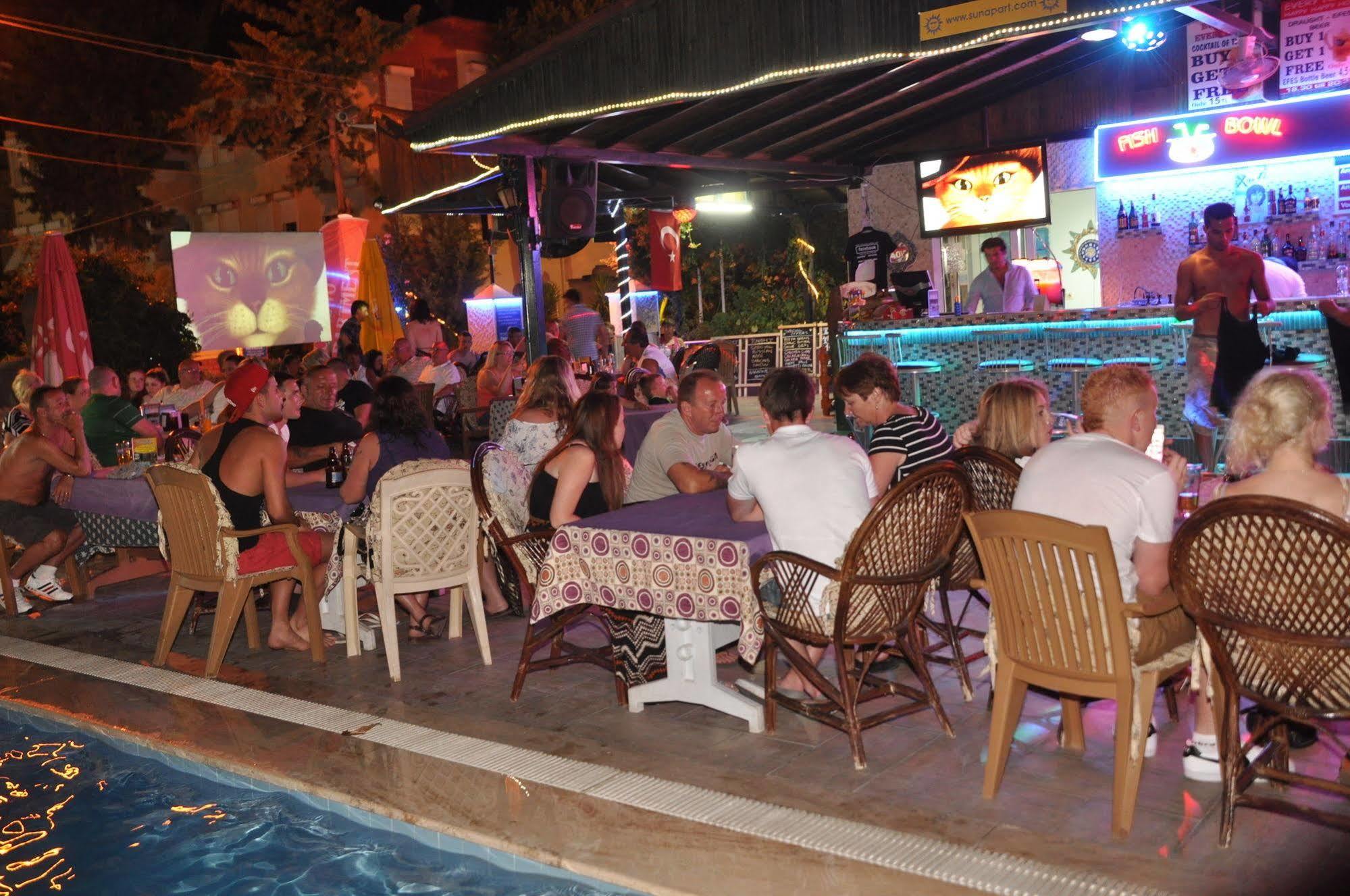 Sun Apartments Marmaris Buitenkant foto
