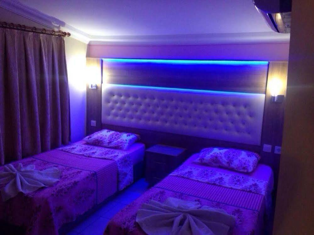 Sun Apartments Marmaris Buitenkant foto